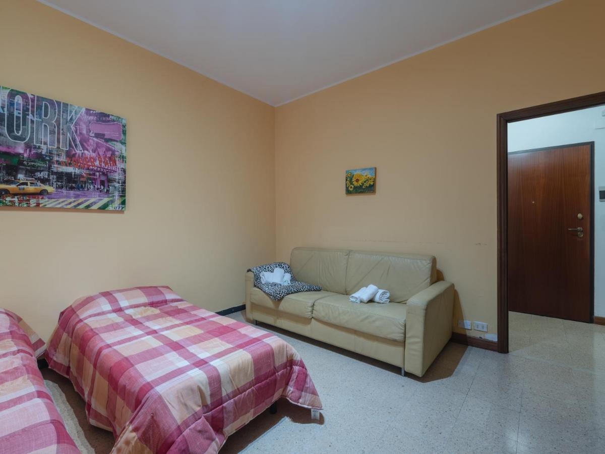 Casa Di Maty - Cozy Apartment With Balcony La Spezia Luaran gambar