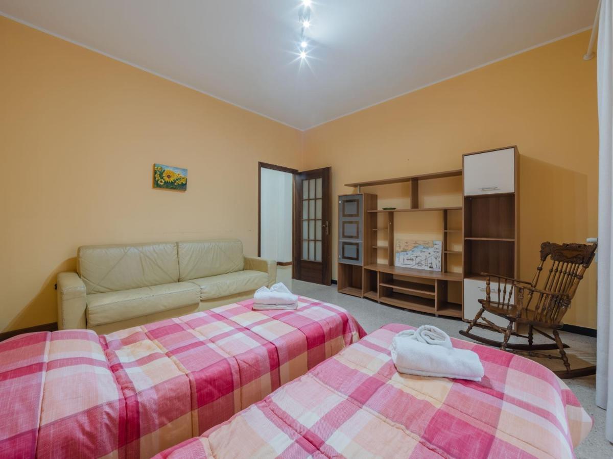Casa Di Maty - Cozy Apartment With Balcony La Spezia Luaran gambar